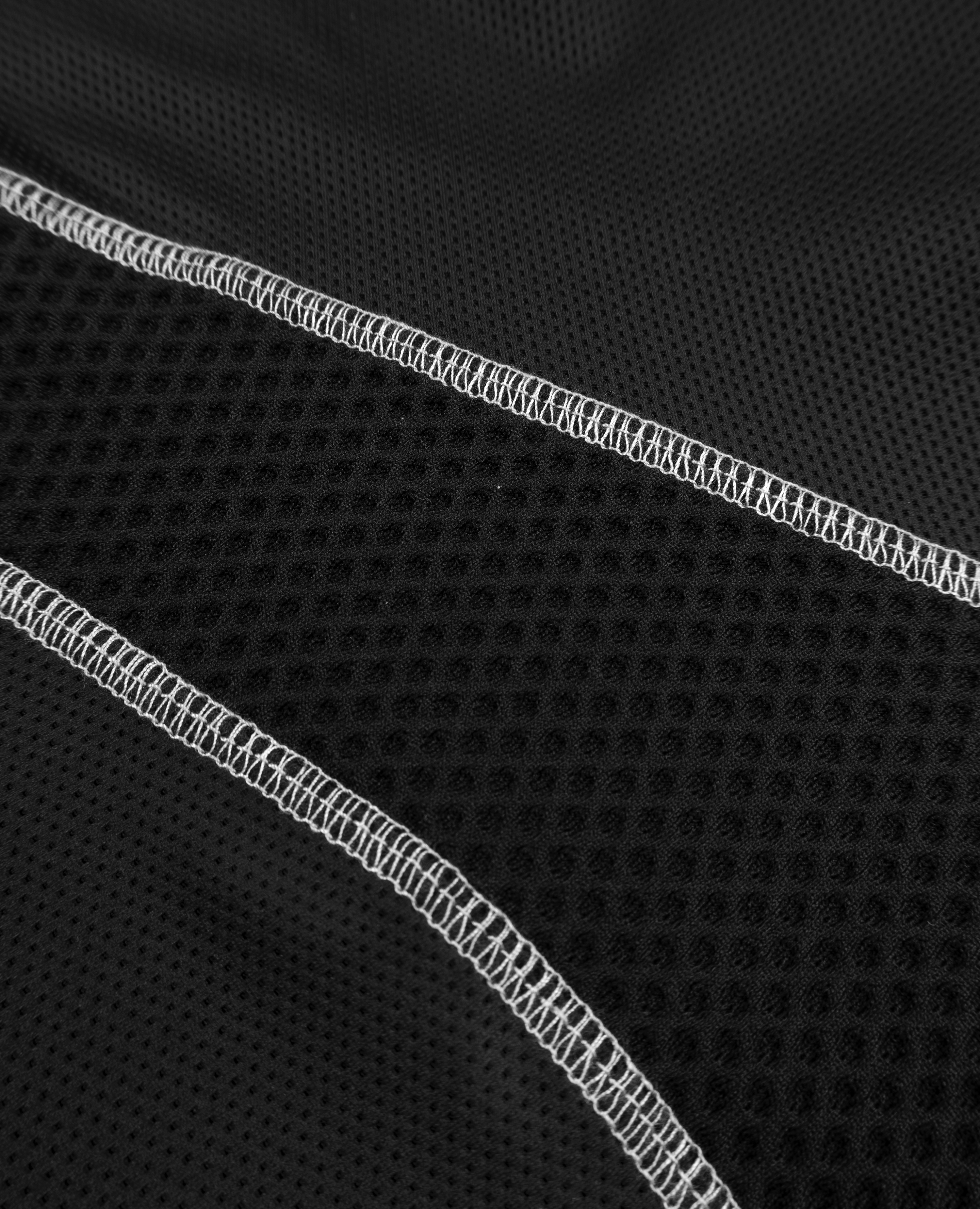 BLACK TECH LINES T-SHIRT