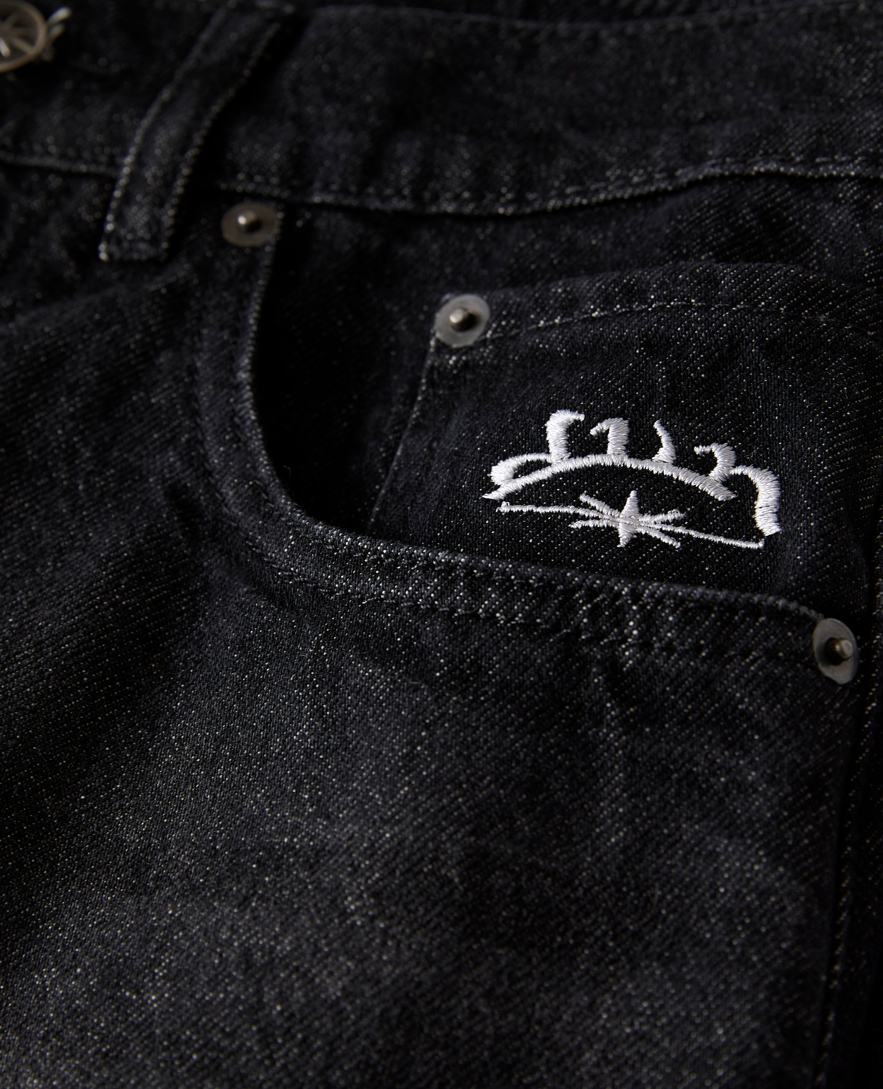 BLACK BLASON DENIM