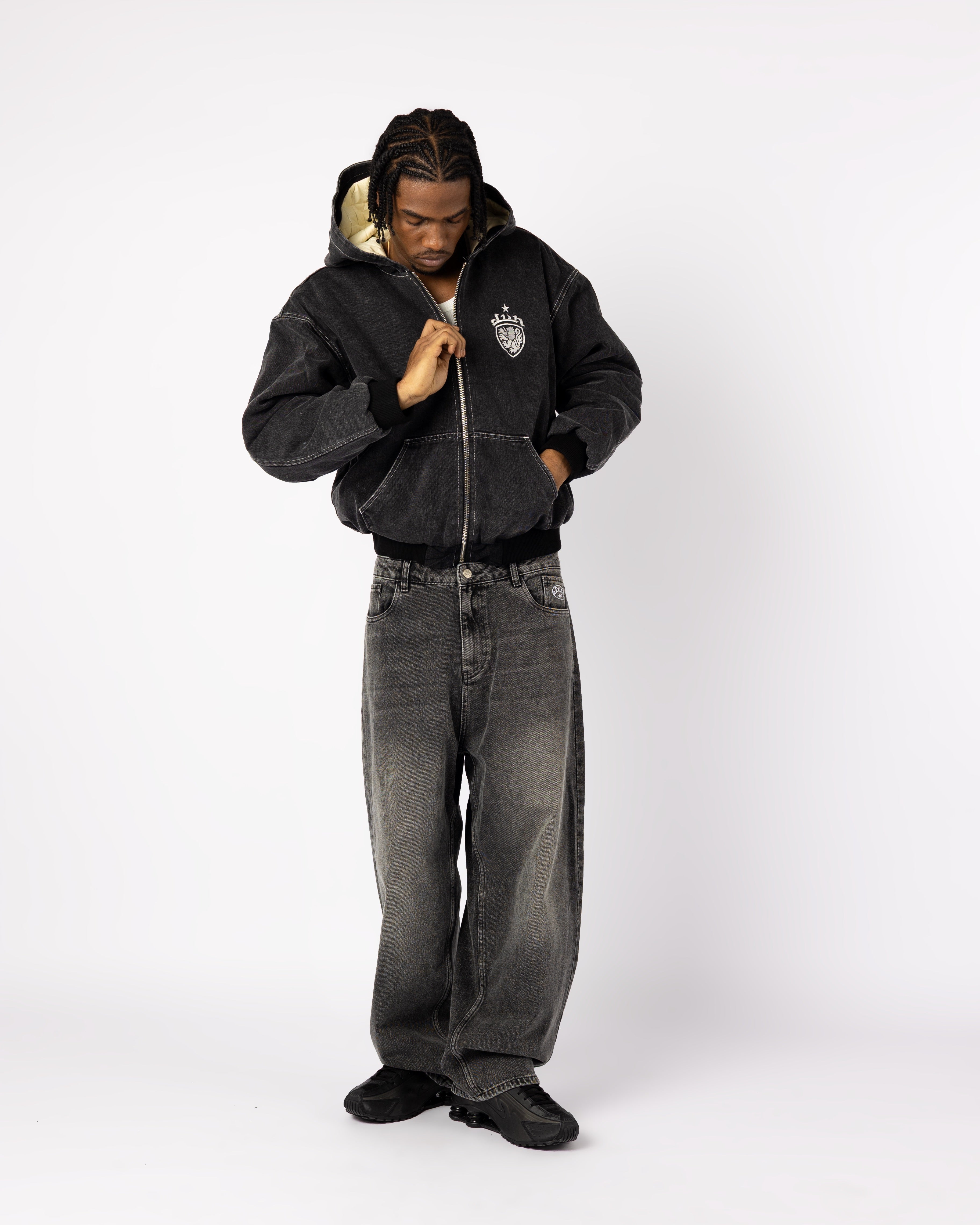 BLACK COAT-OF-ARMS JACKET