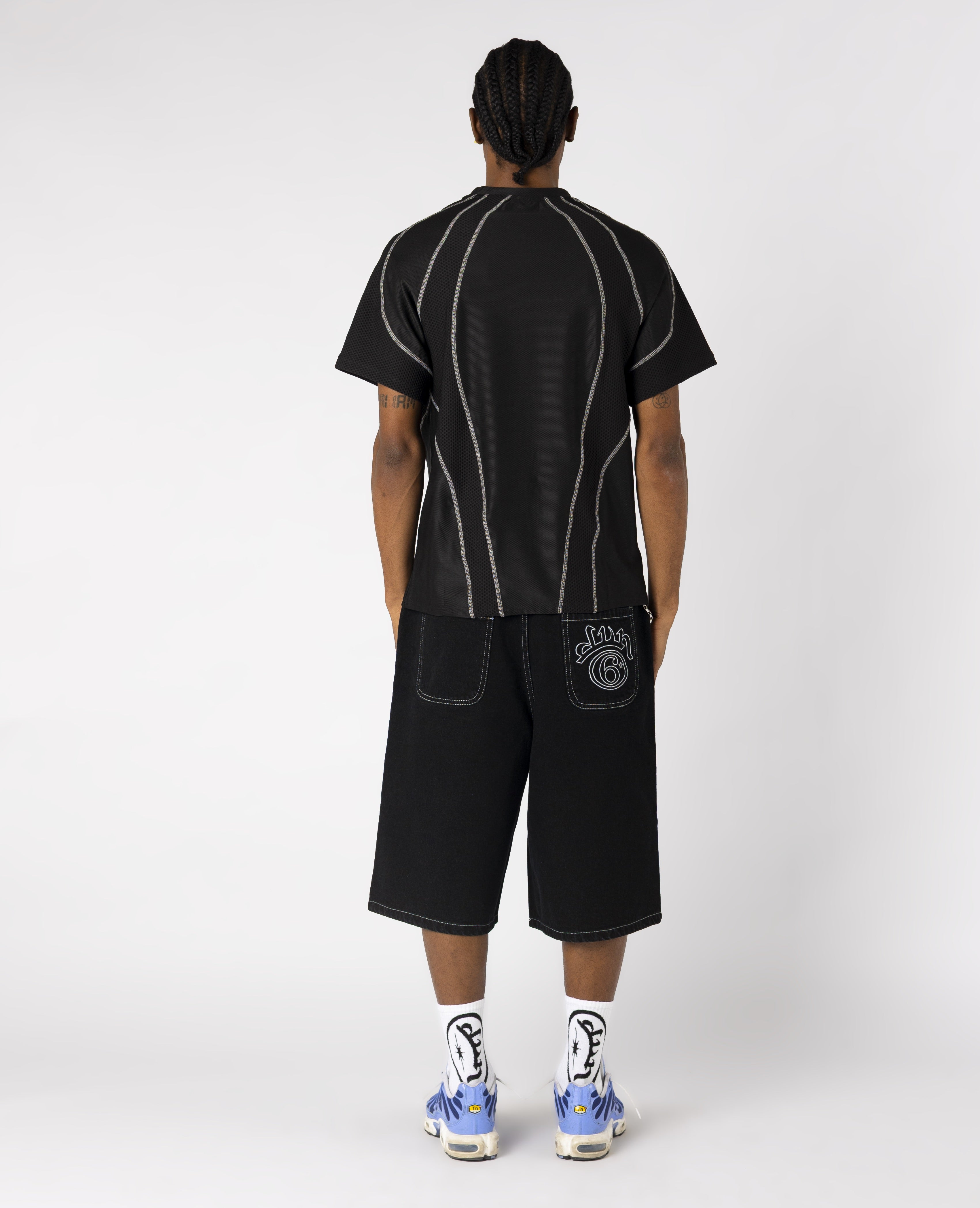 BLACK TECH LINES T-SHIRT