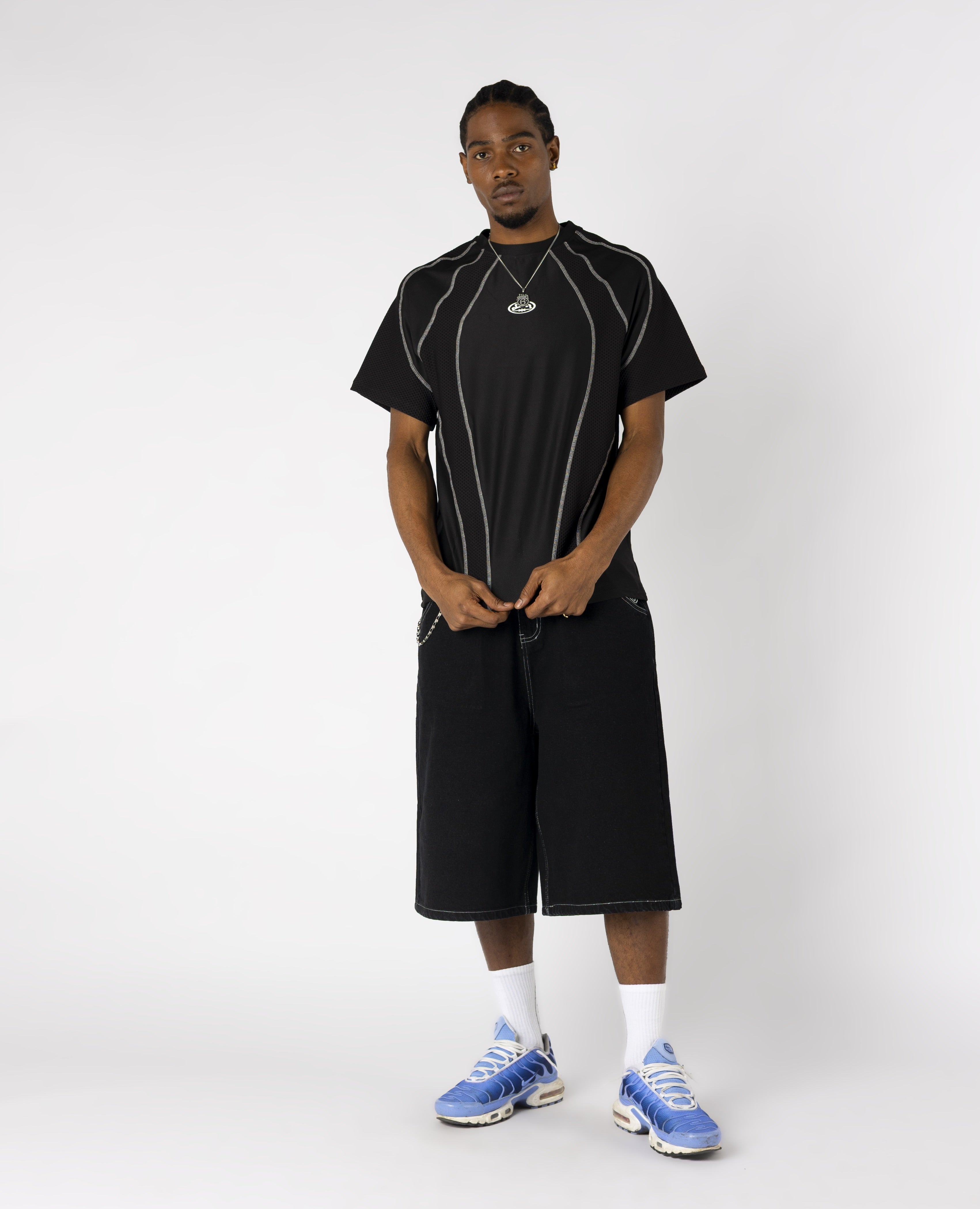 BLACK TECH LINES T-SHIRT