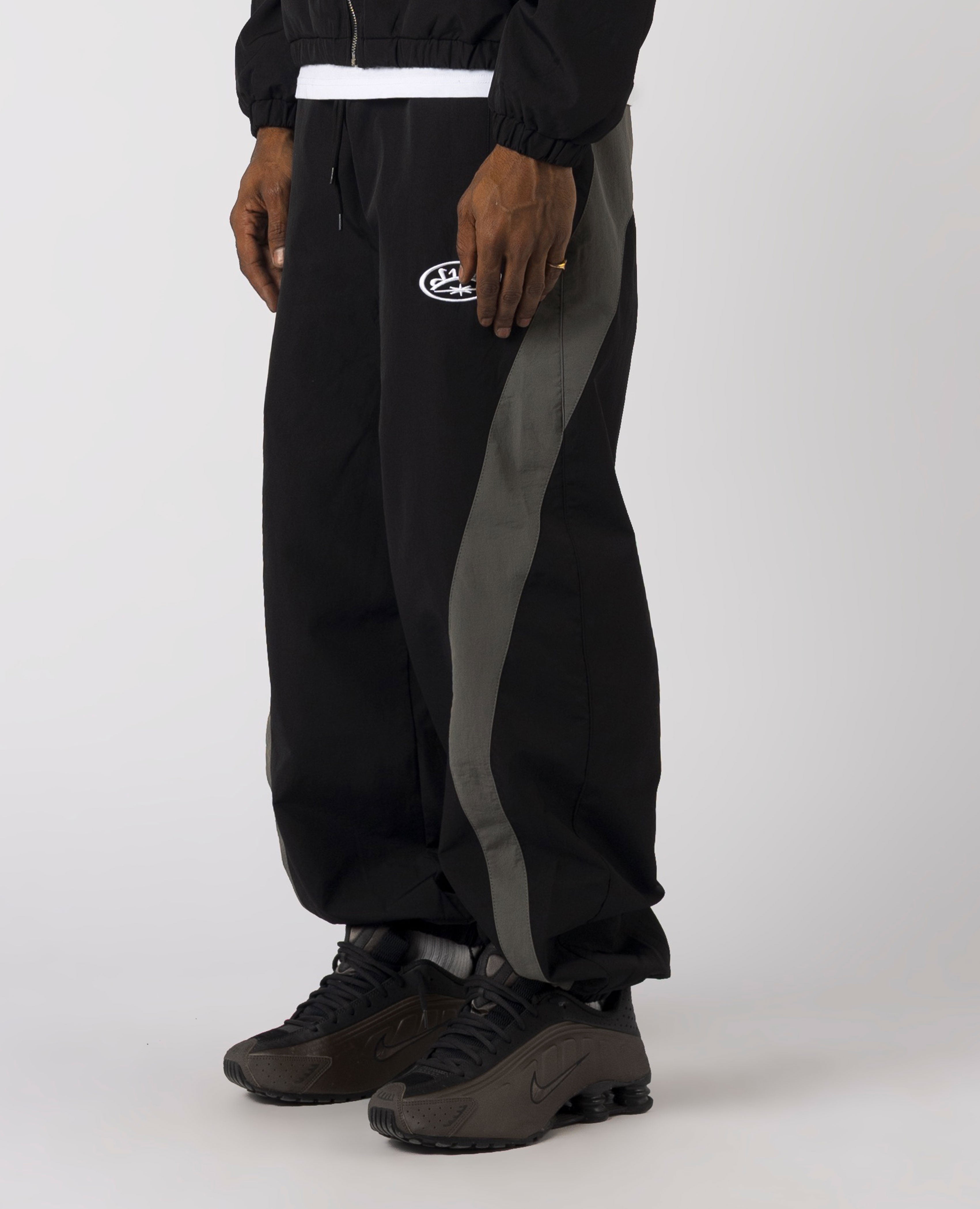 BLACK FUTURA1 JOGGER