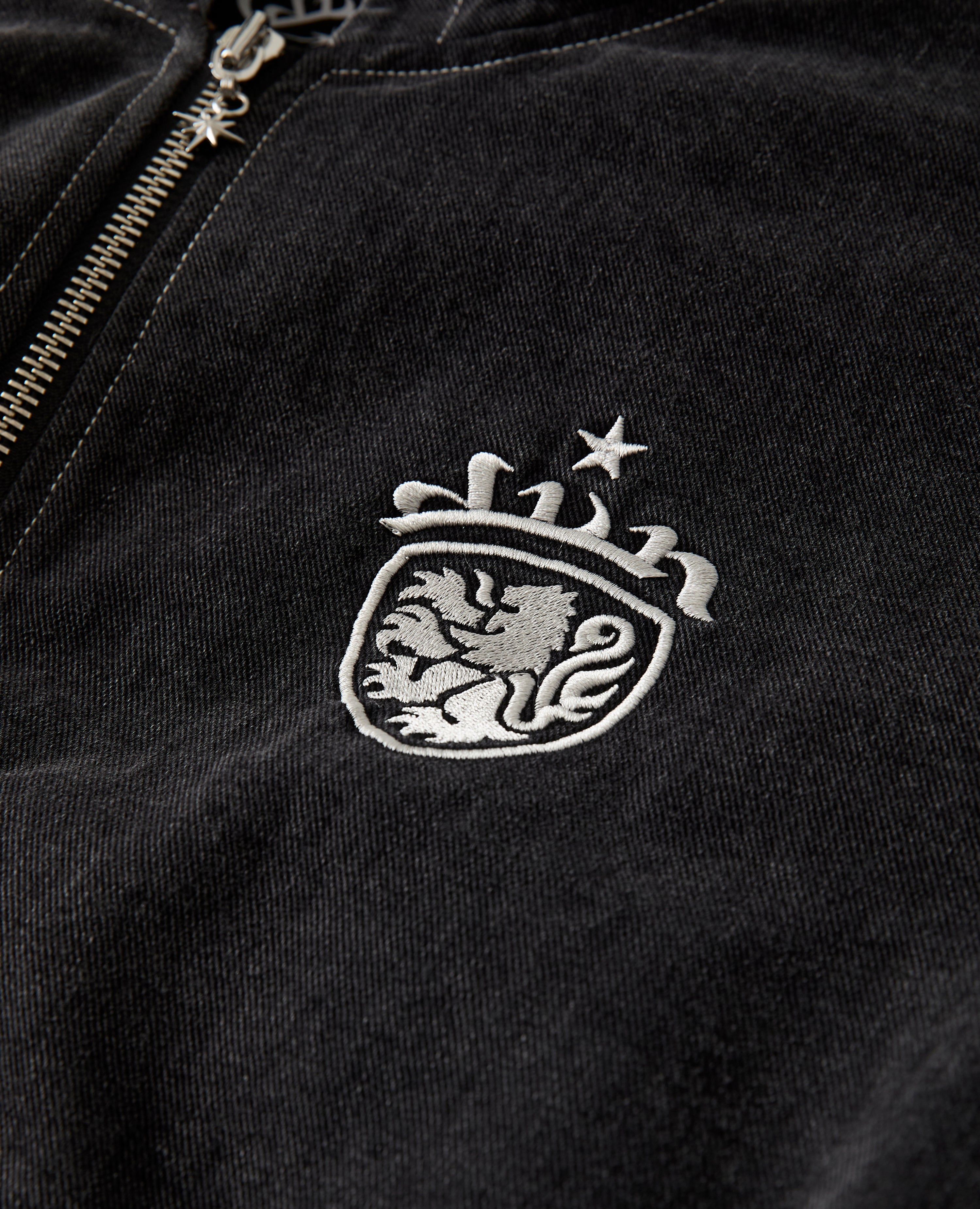 BLACK COAT-OF-ARMS JACKET