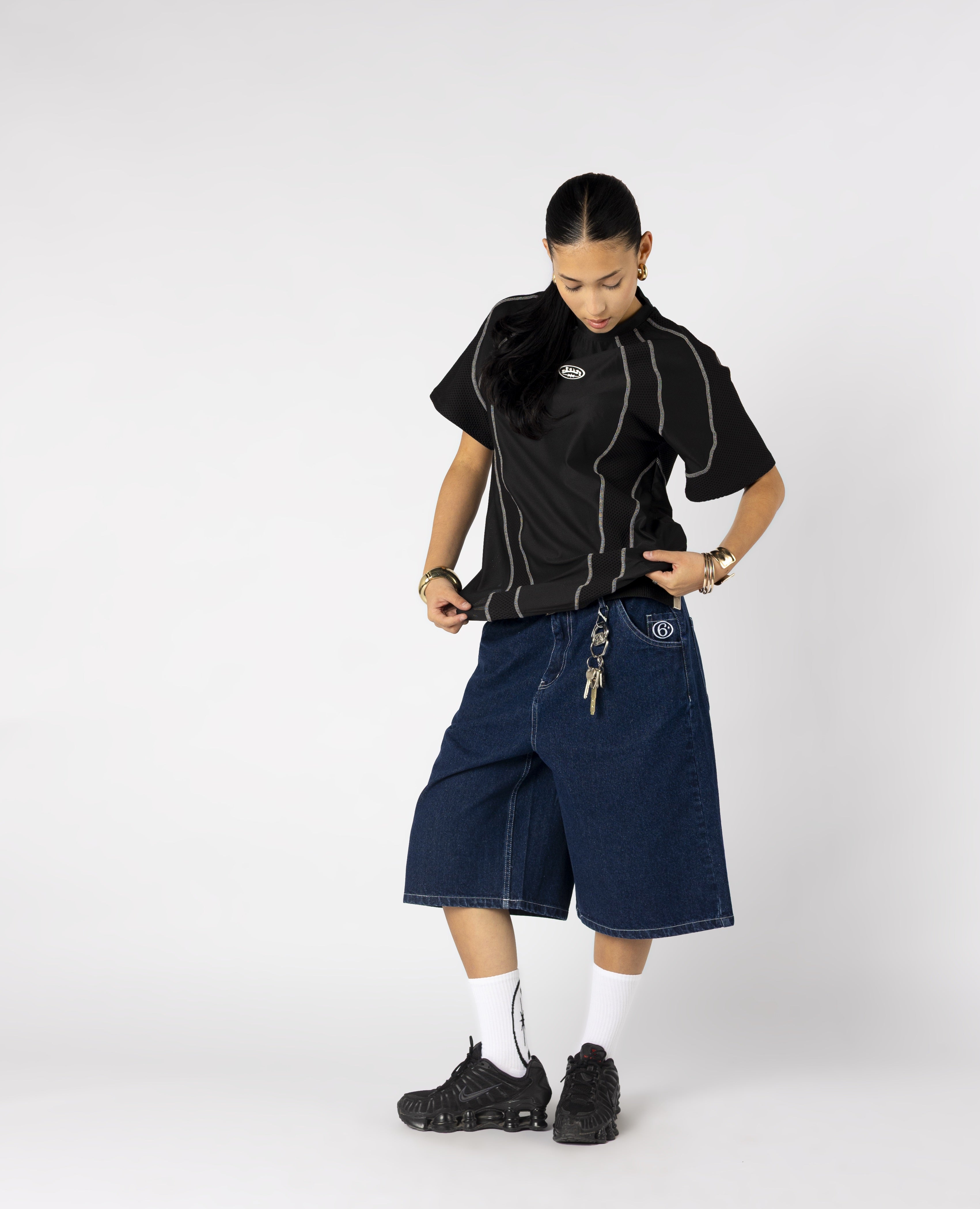 BLACK TECH LINES T-SHIRT