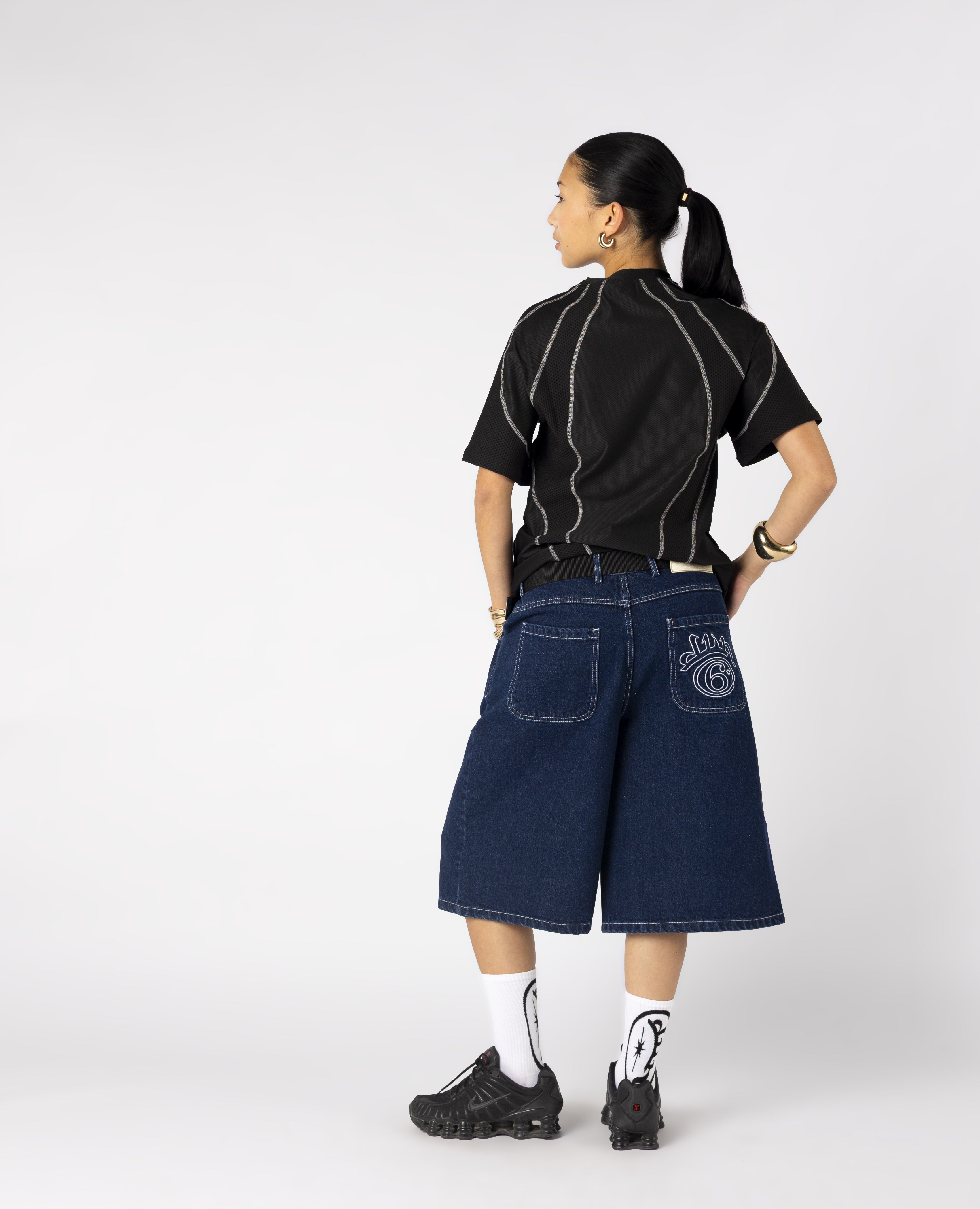 BLACK TECH LINES T-SHIRT